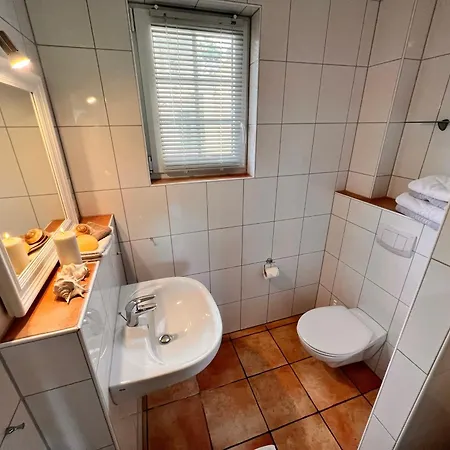 Anna - Linke Seite Hotel Dranske